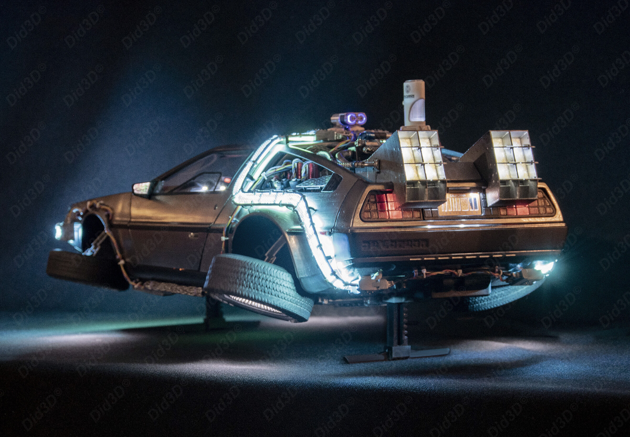 Flying DELOREAN V2 Animatronic 1-8 Scale 530mm 3D print model_3
