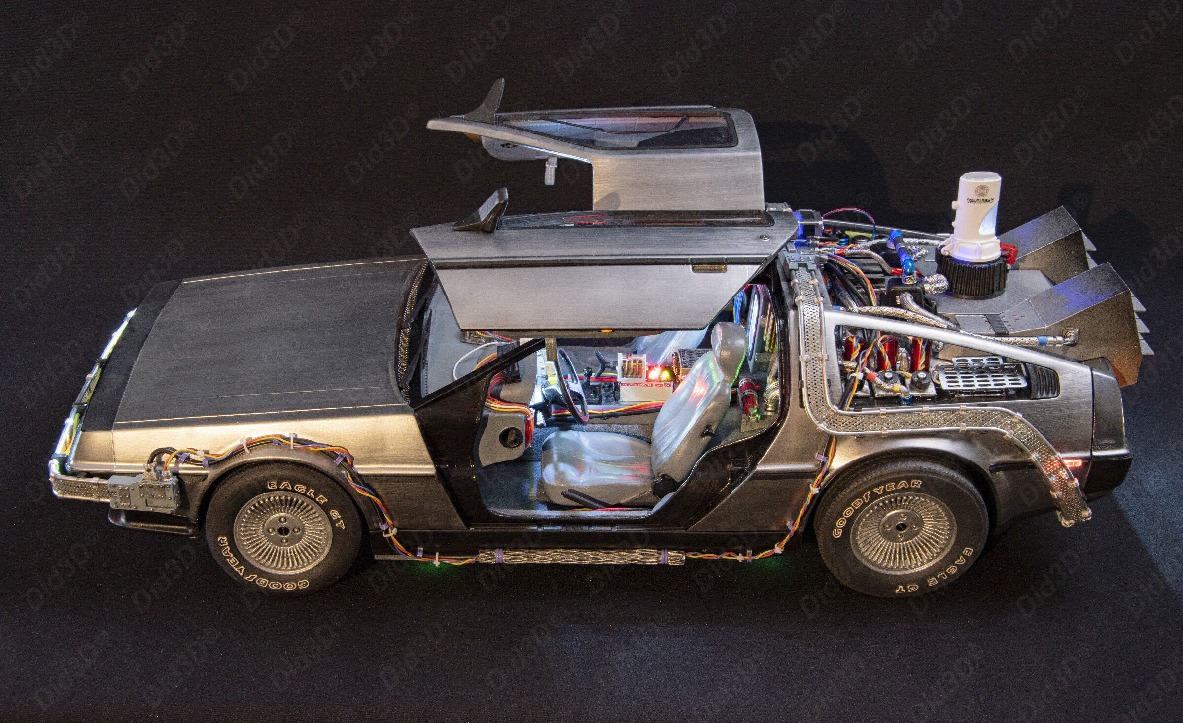 Flying DELOREAN V2 Animatronic 1-8 Scale 530mm 3D print model_10