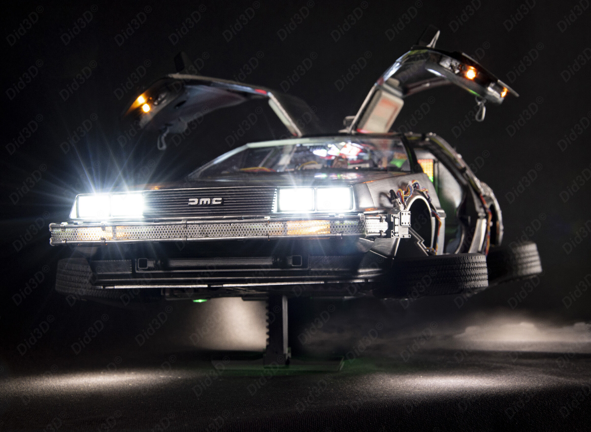 Flying DELOREAN V2 Animatronic 1-8 Scale 530mm 3D print model_14