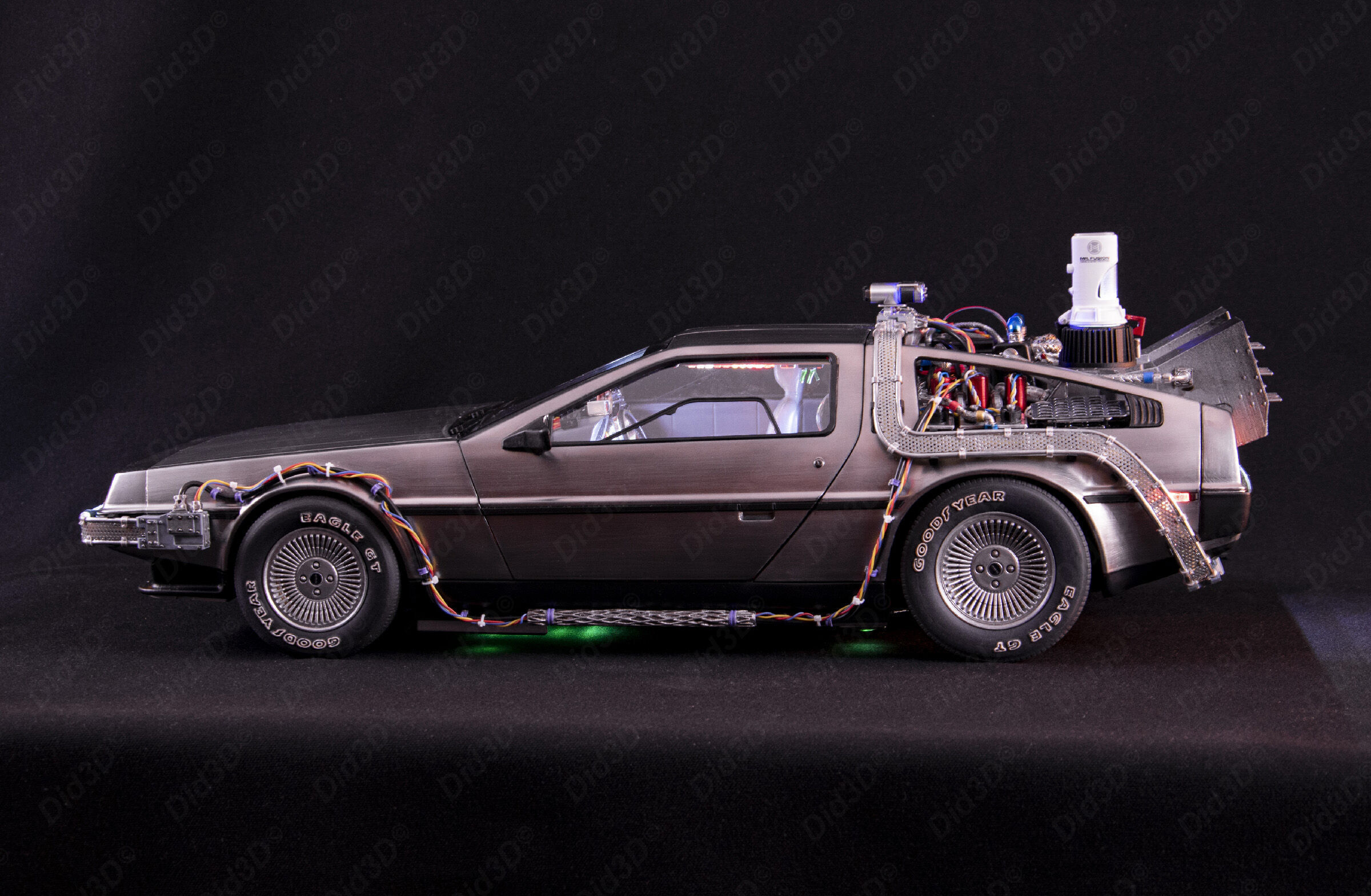 Flying DELOREAN V2 Animatronic 1-8 Scale 530mm 3D print model_4