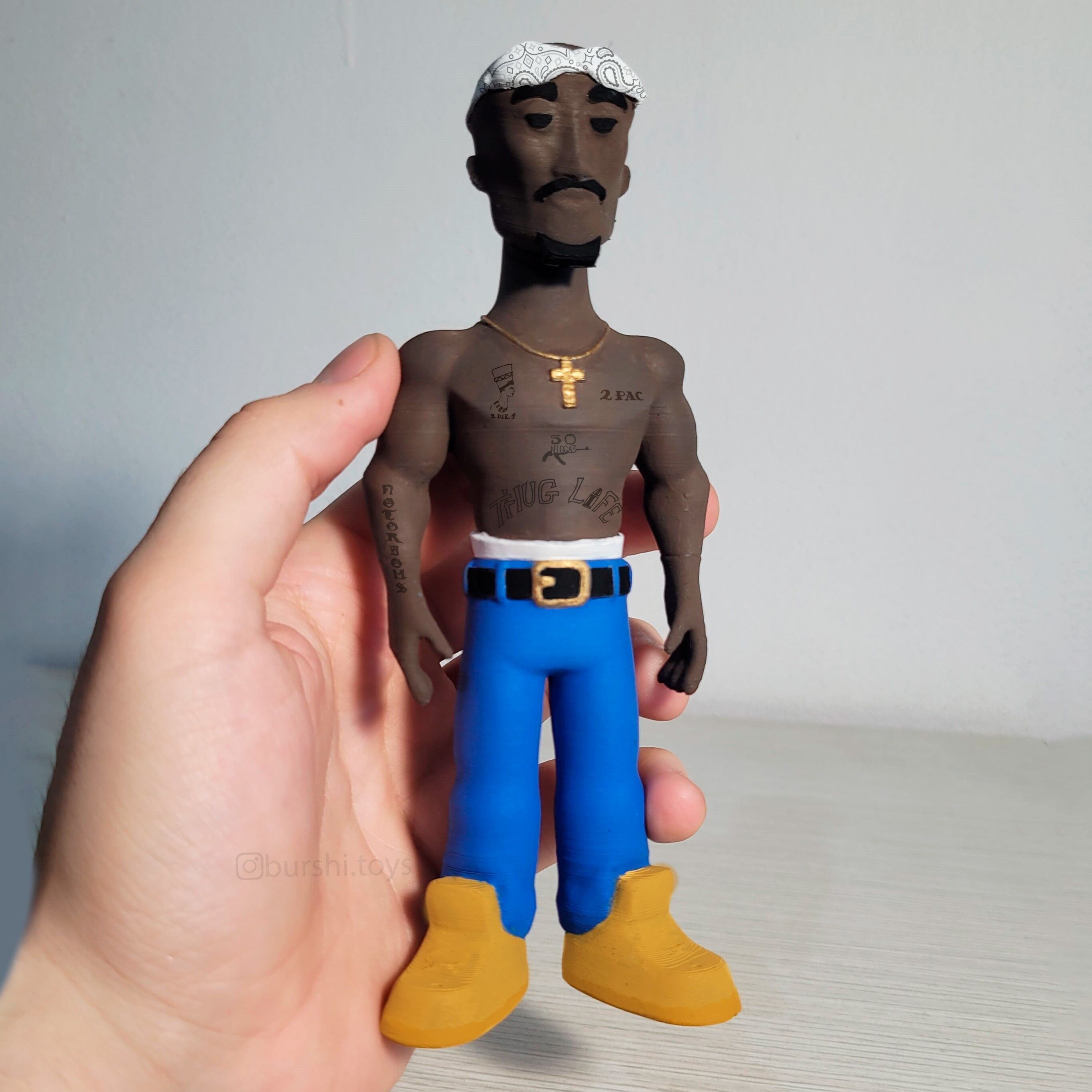 TUPAC SHAKUR VINYL TOY FUNKO GOLD - 2PAC 3D model 3D printable