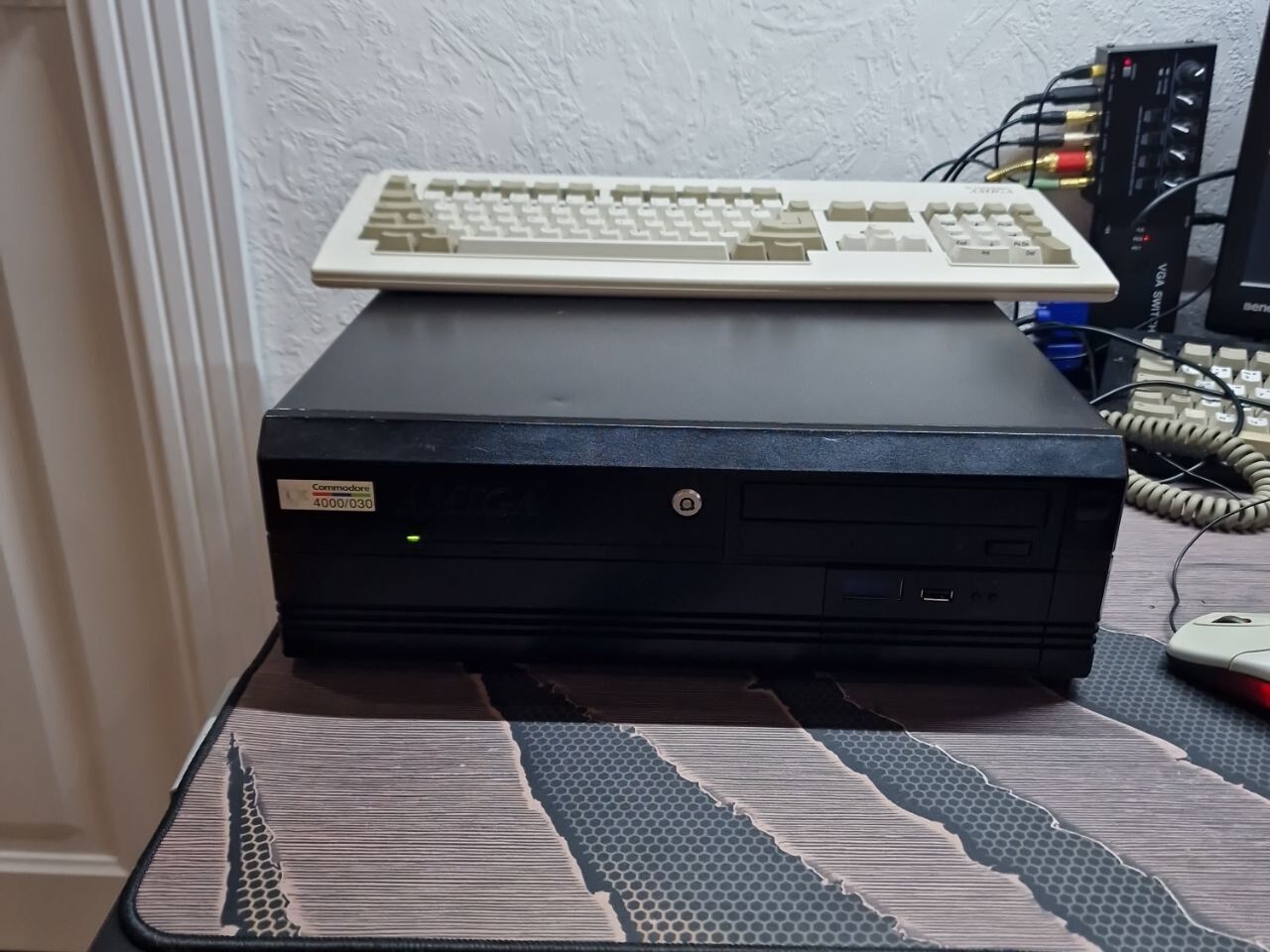 Amiga 4000 keyboard 3d printed enclosure 3D print model_15