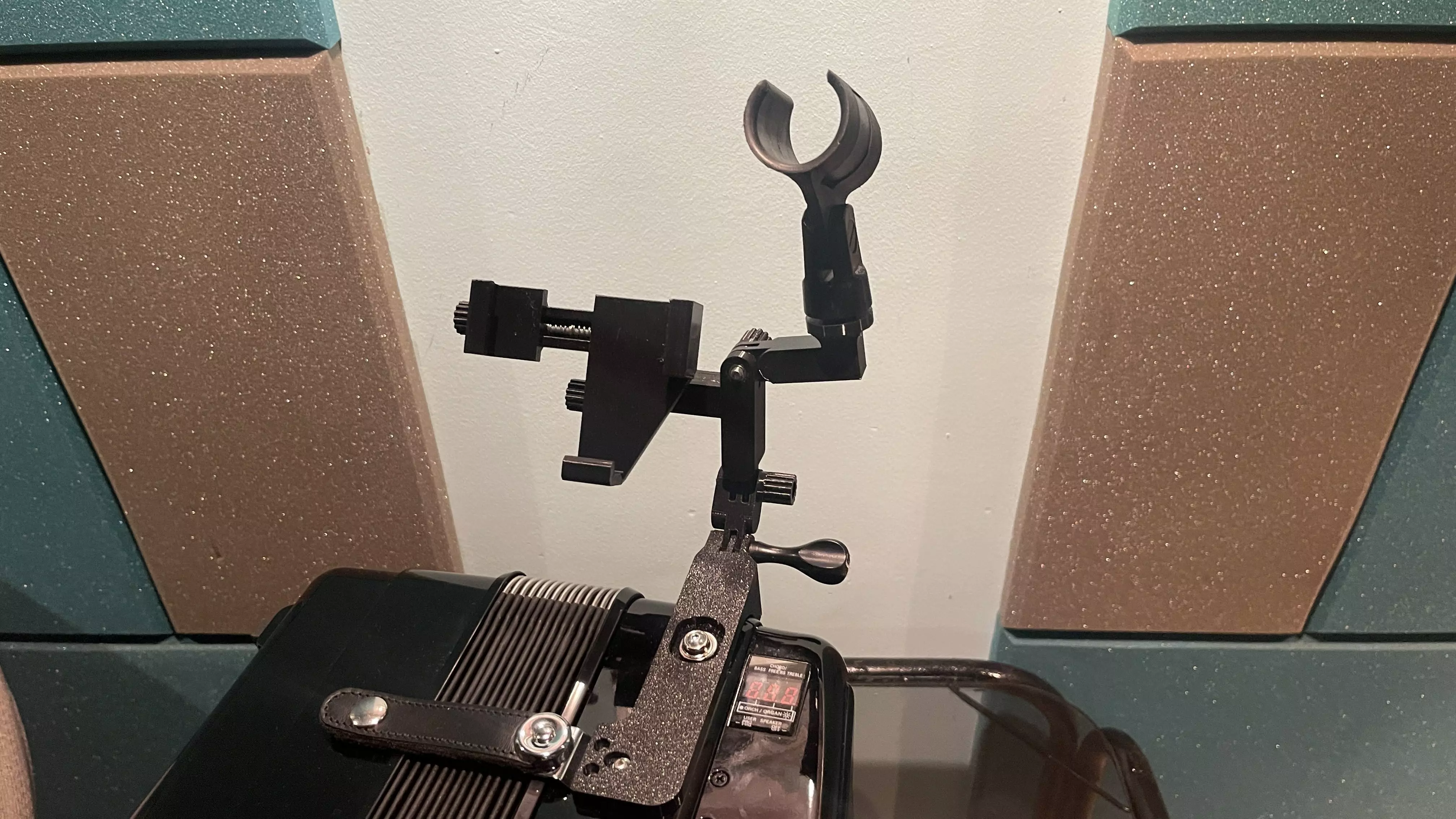 ROLAND FR-1 accordion microphone holder 3D print model_0