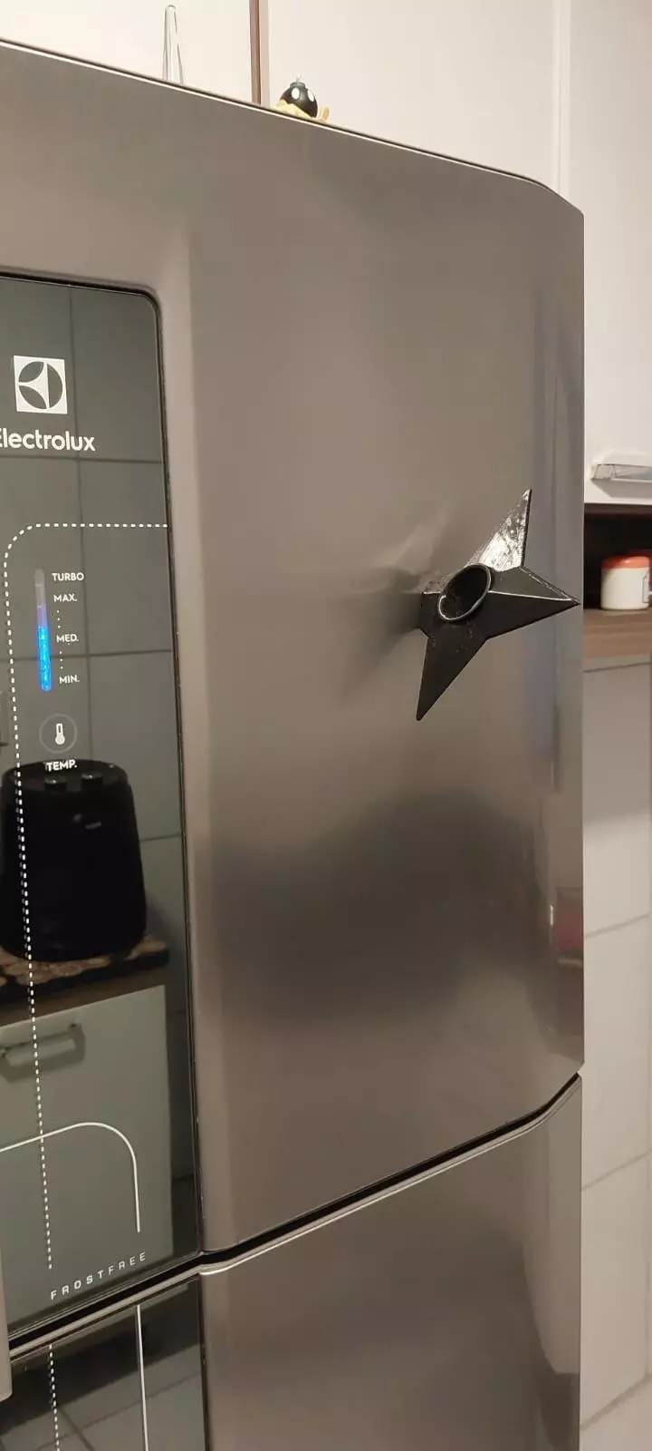 Shuriken fridge magnet 3D print model_0