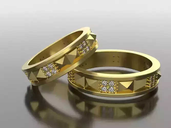 wedding band pyramid with diamonds sz 19