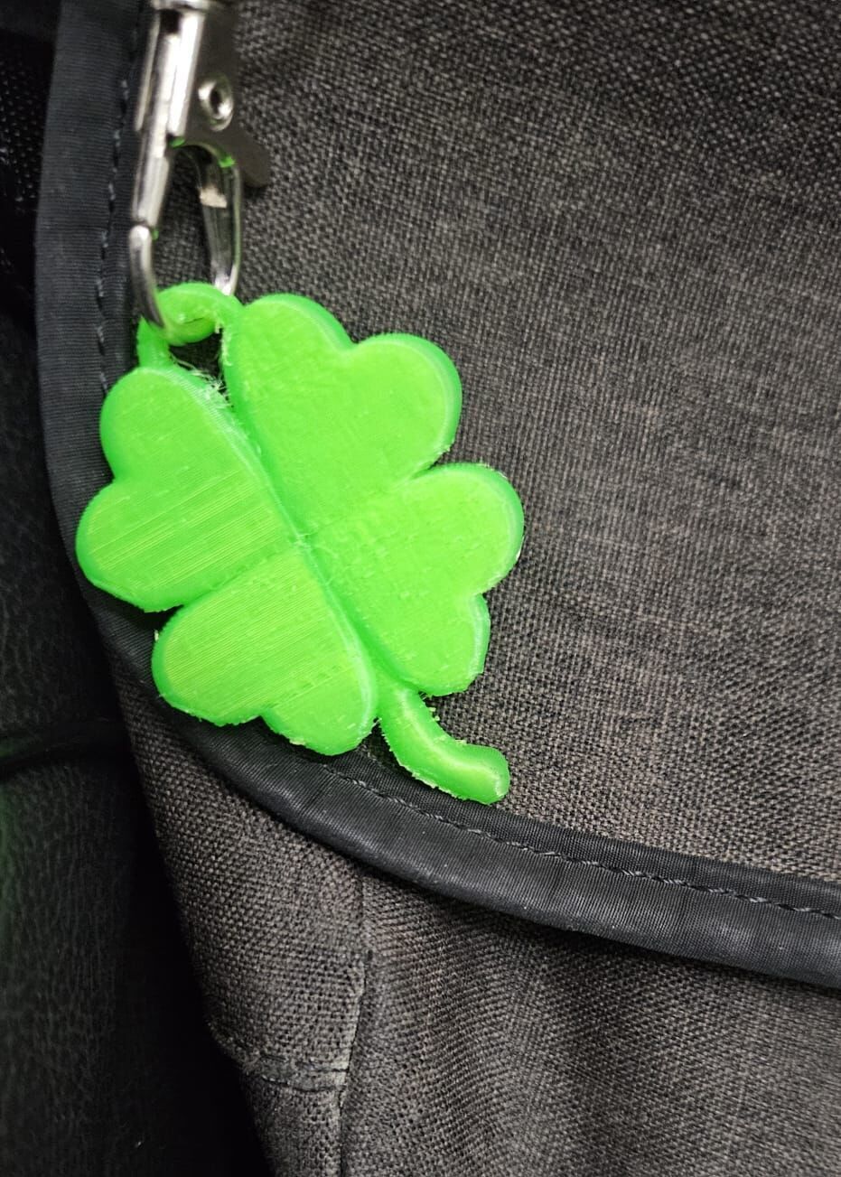 Clover Keychain 3D print model_13