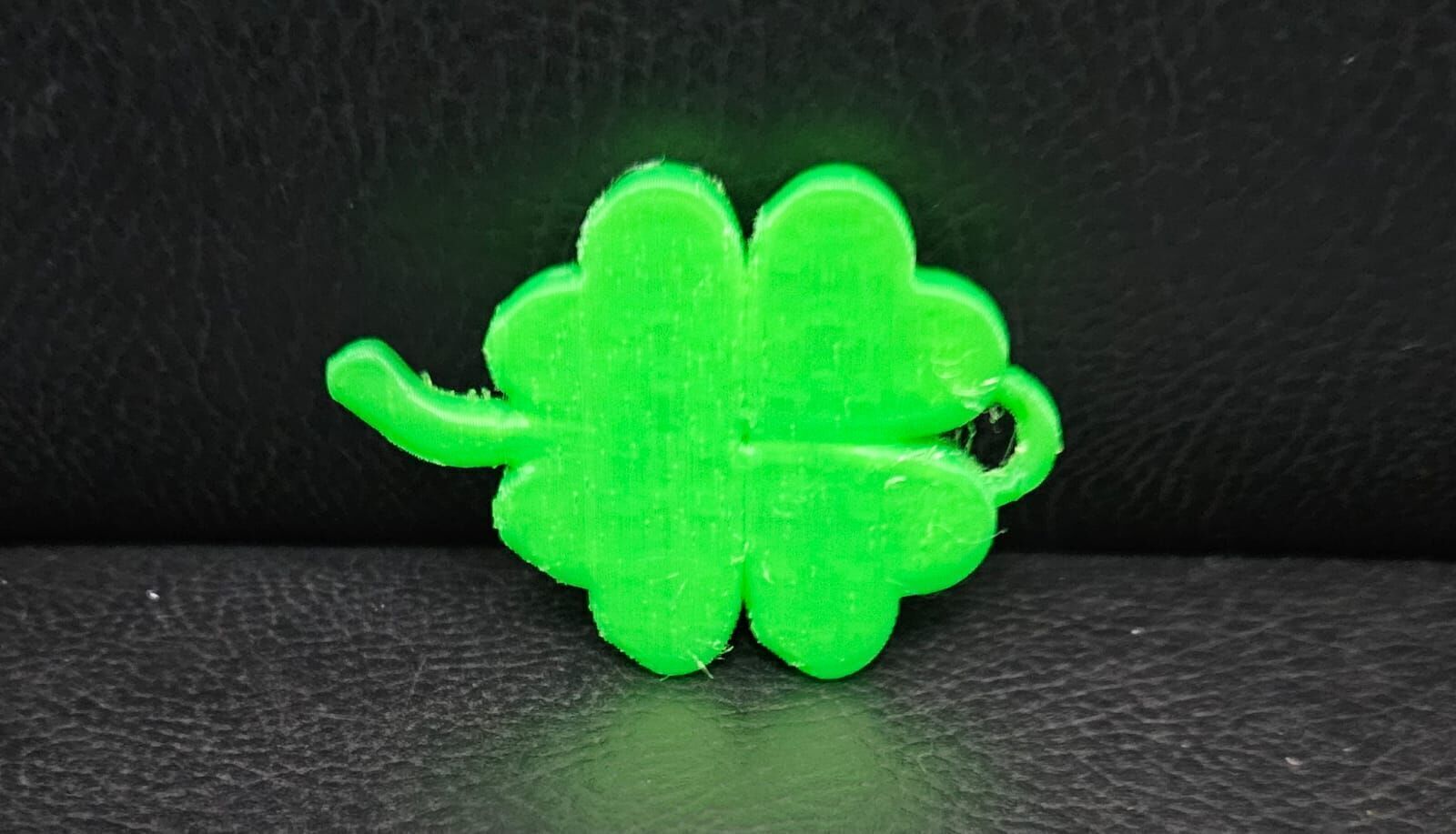Clover Keychain 3D print model_5