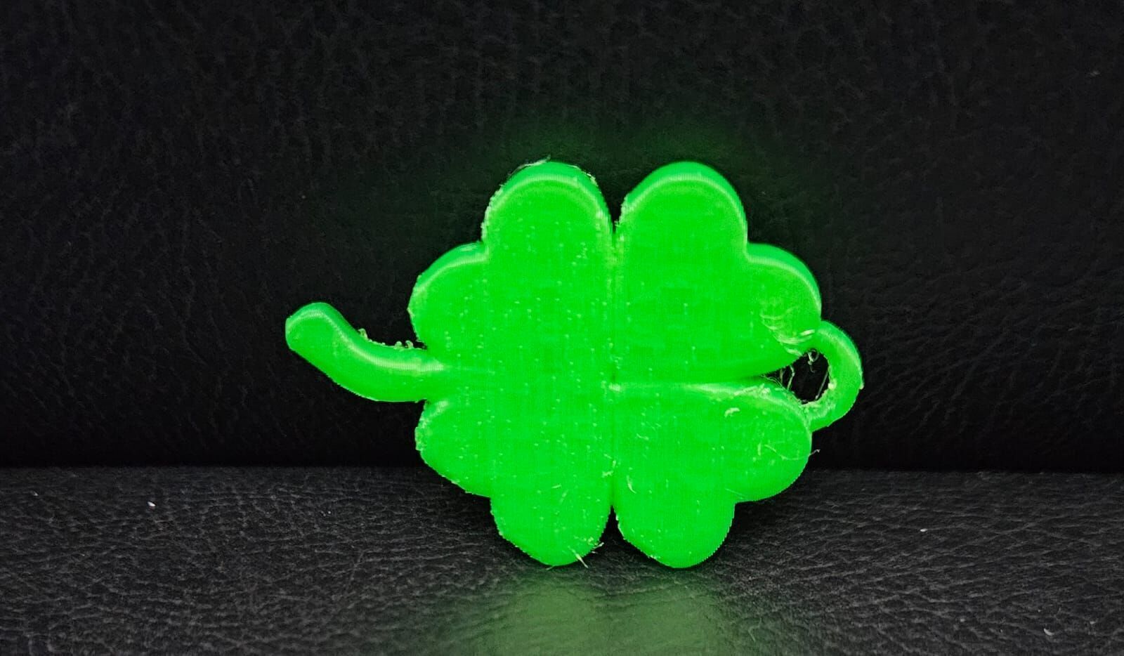 Clover Keychain 3D print model_9