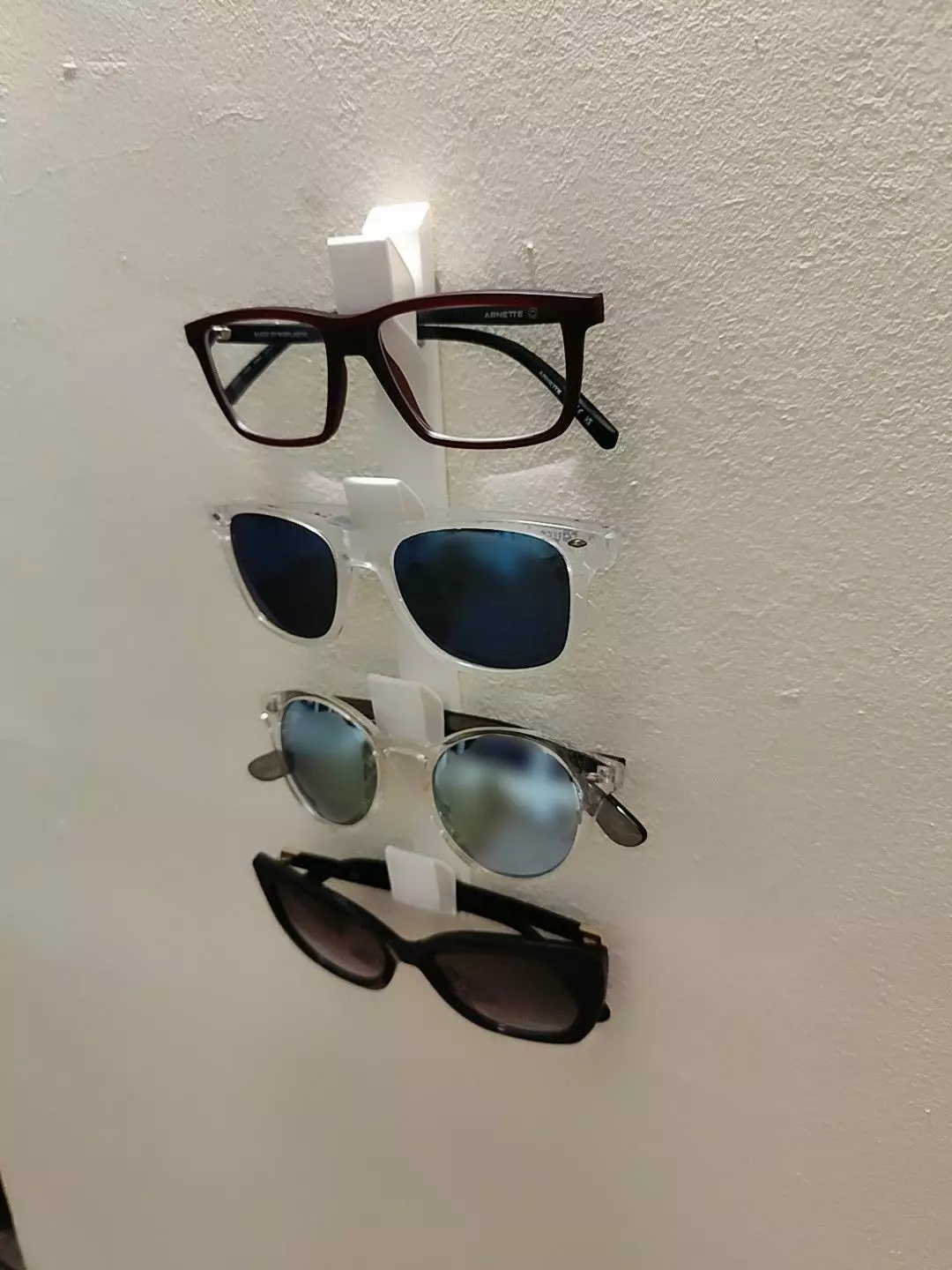 SUNGLASSES WALL HOLDER 3D print model_0