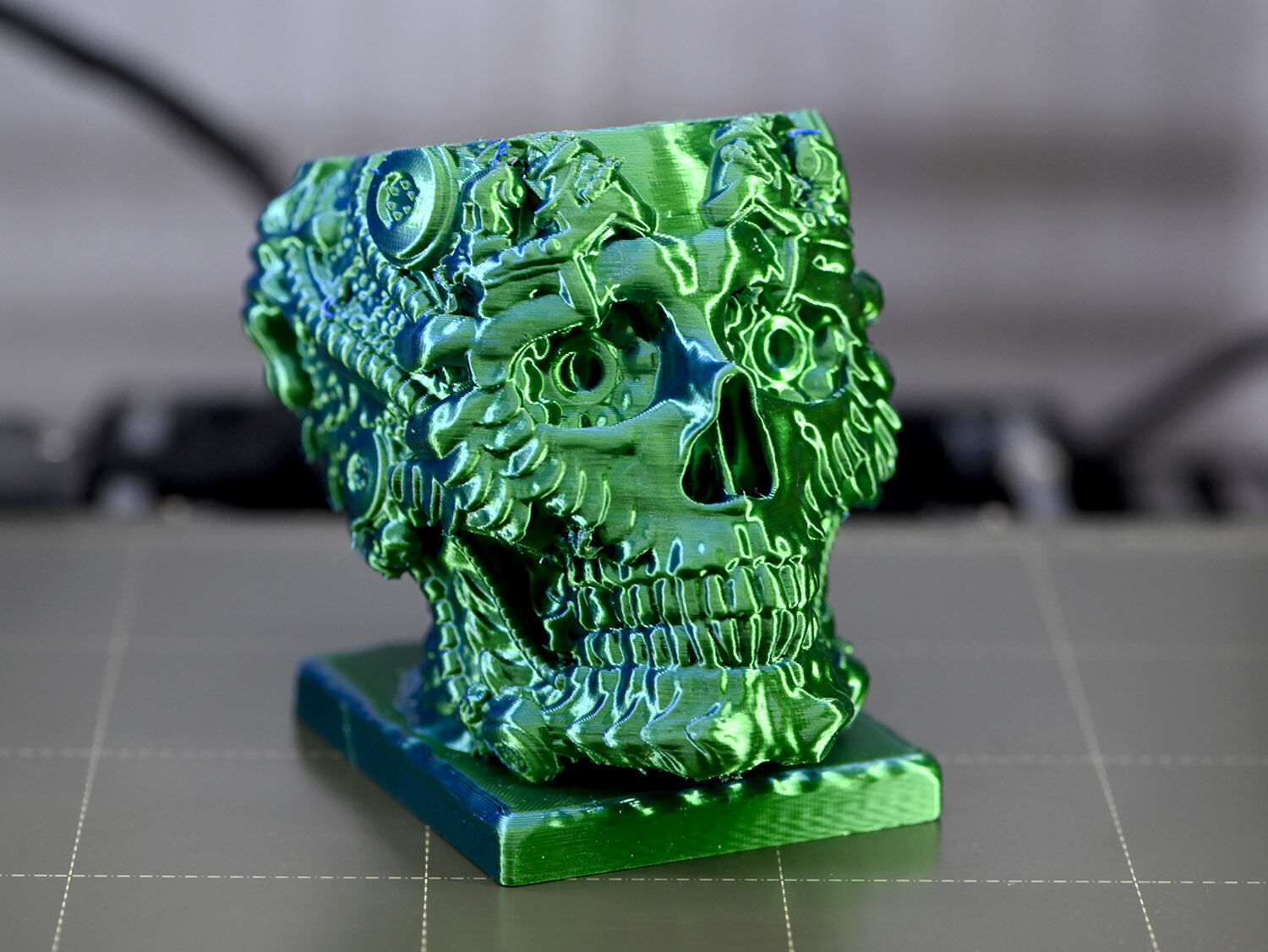 Robot skull pen holder Robot skull pen holder 3D print model_1