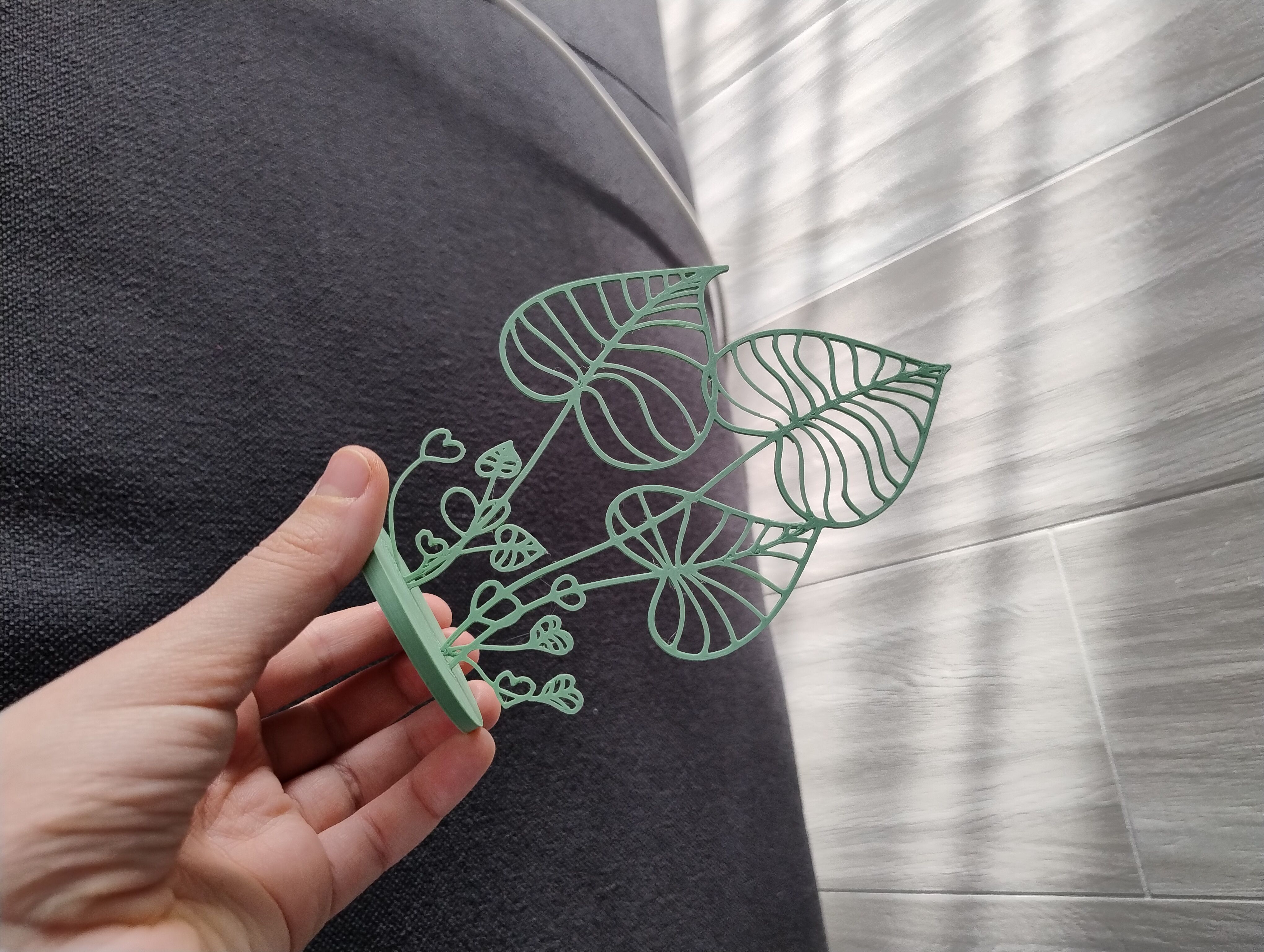 Decorative Heart Leaf Holder 3D print model_2