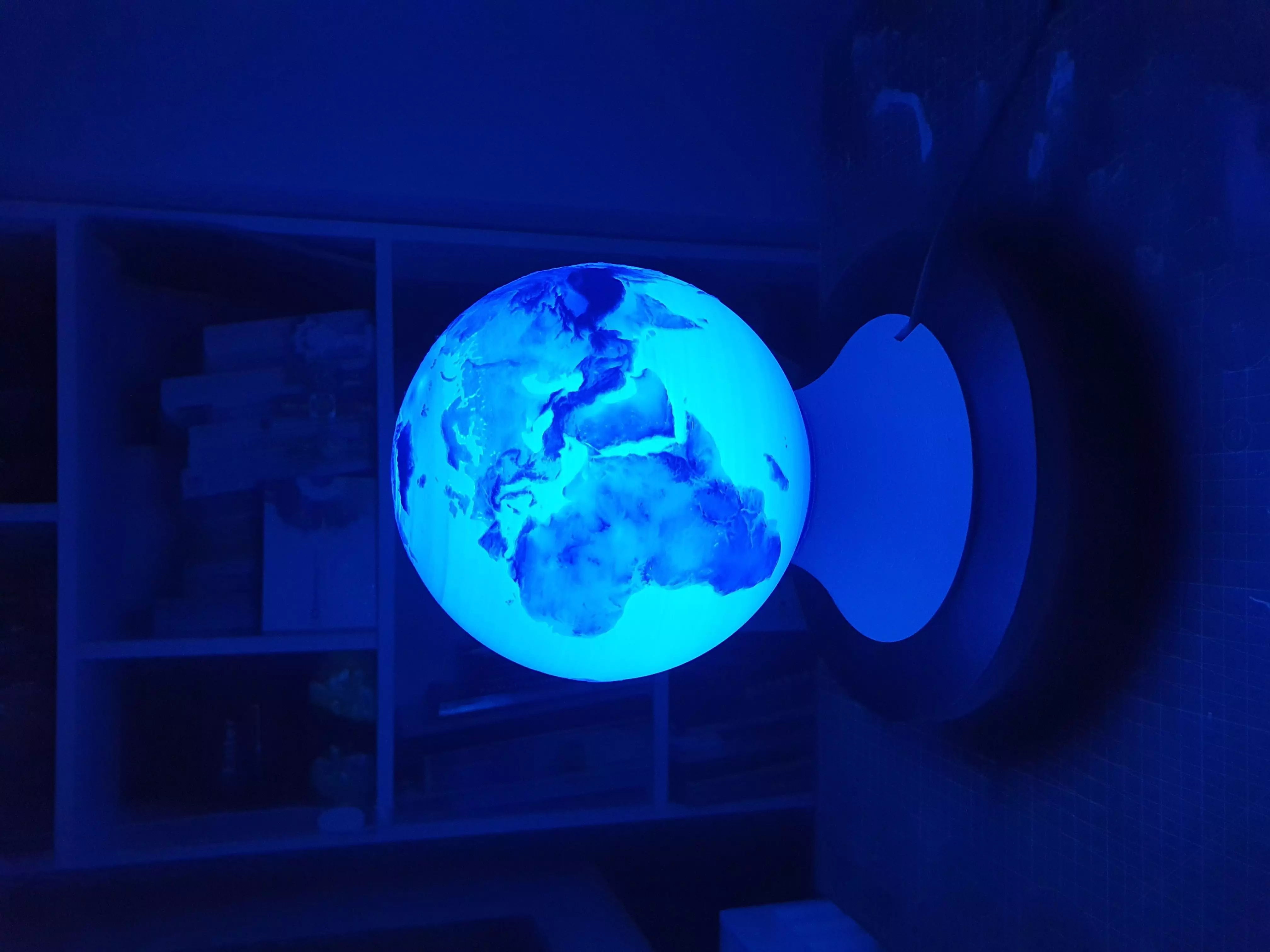 Planet Lamp -- Earth -- 3D Print Ready Night Light 3D print model_0