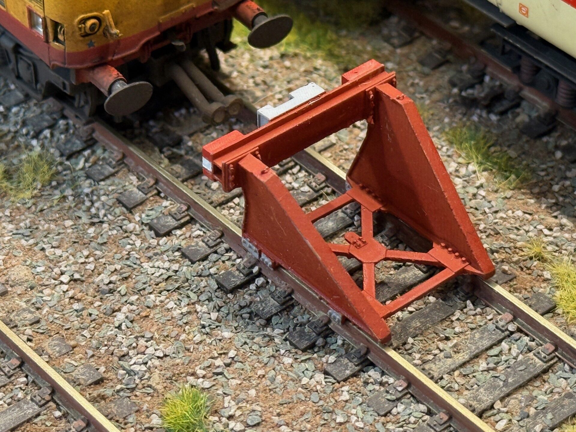 OO Model Railway Modern Friction Buffer Stops V1 3D print model_8