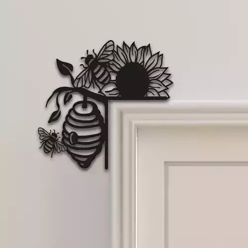 Bee Door Corner Decor