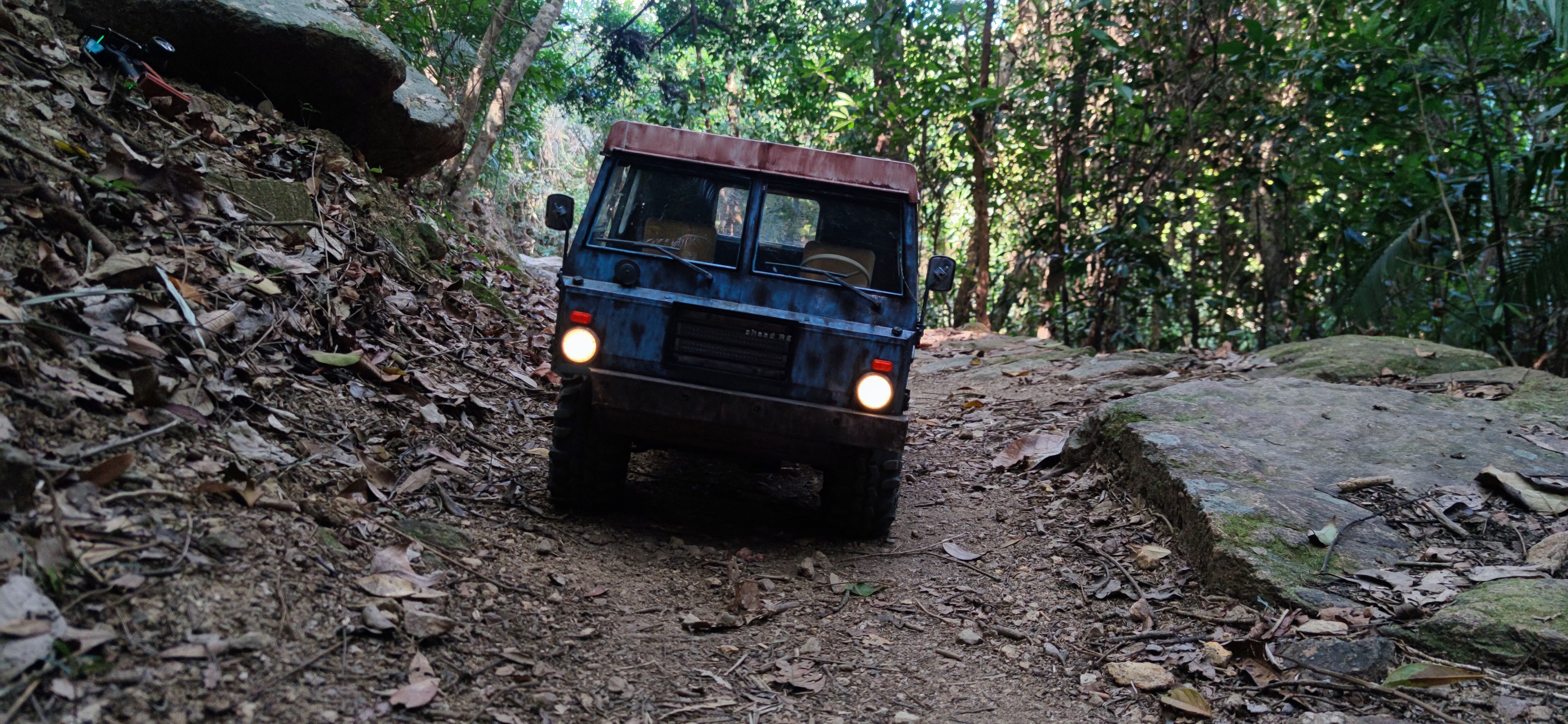 Crawler V306 Cab SCX6 - 1-6 RC body 3D print model_22