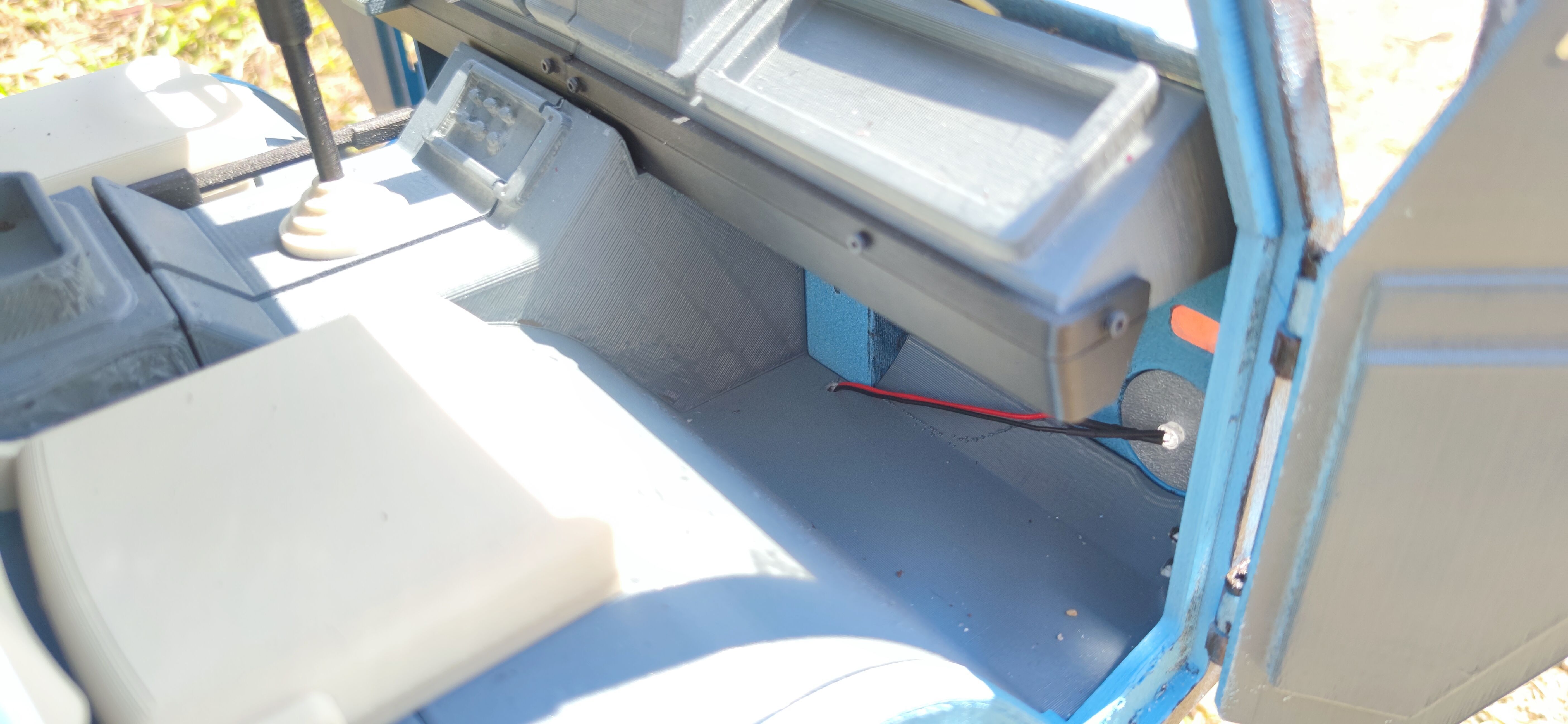 Crawler V306 Cab SCX6 - 1-6 RC body 3D print model_13