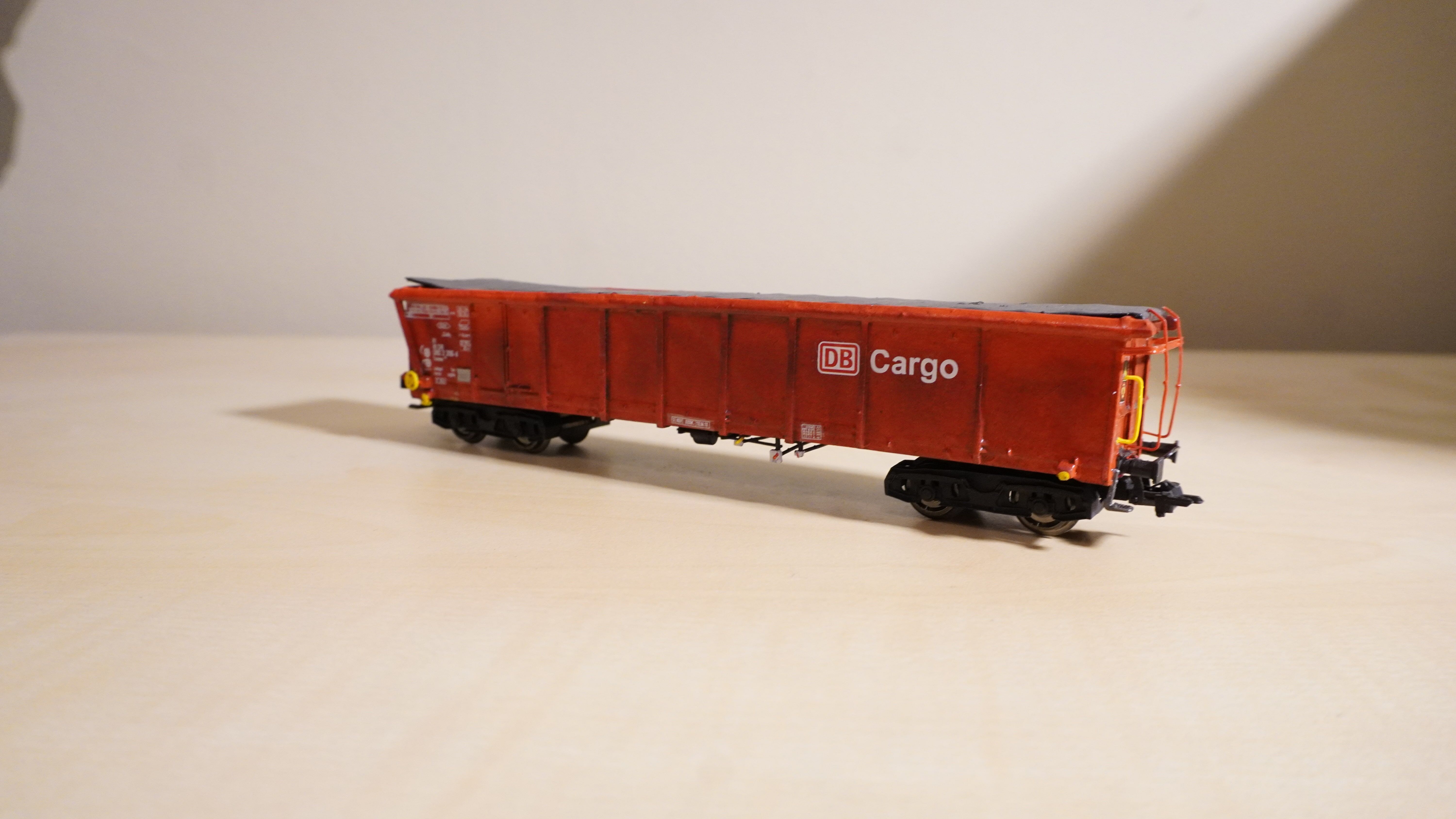 Pre supported H0 1-87 scale Tamns 893 freight car 3D print model_1