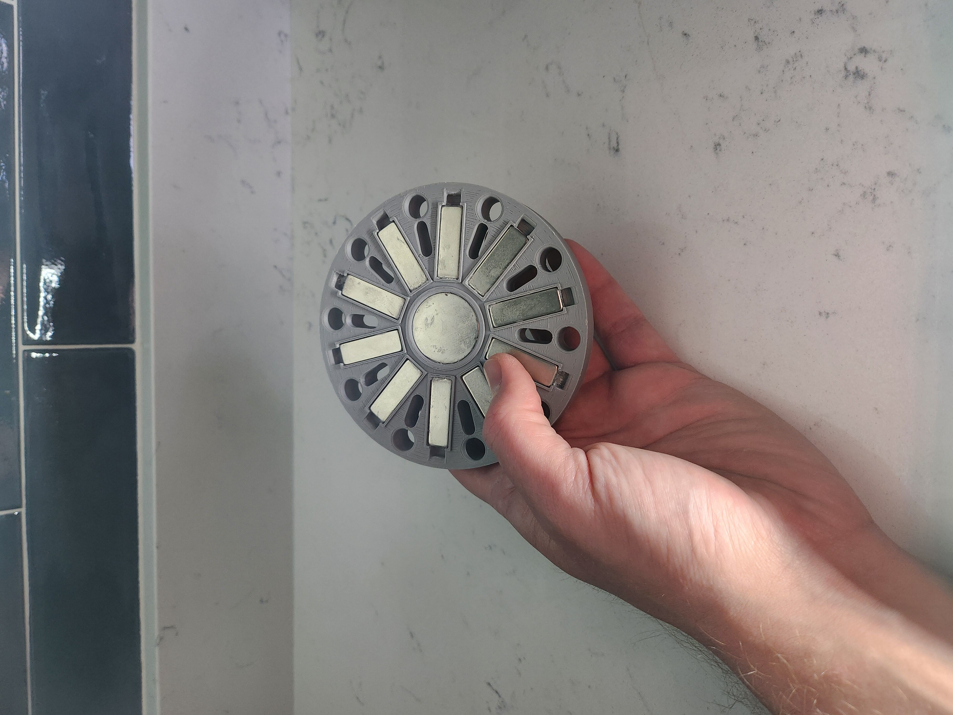 Magnetic Disk with Holder 3D print model_6