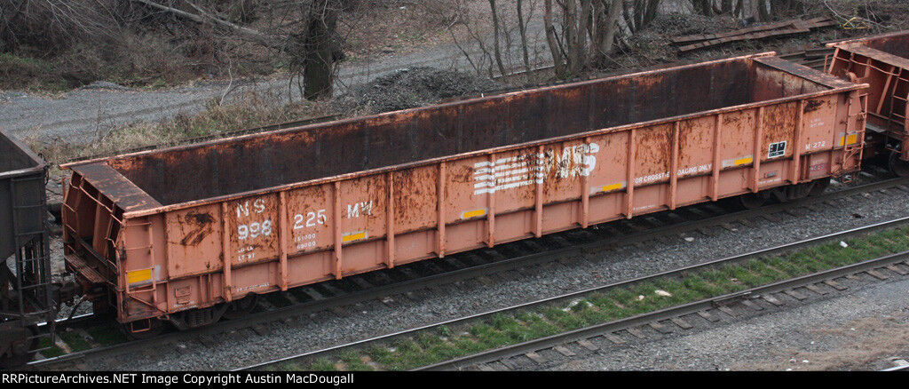 HO Norfolk Southern M-272 MOW Crosstie Gondola  3D print model_4