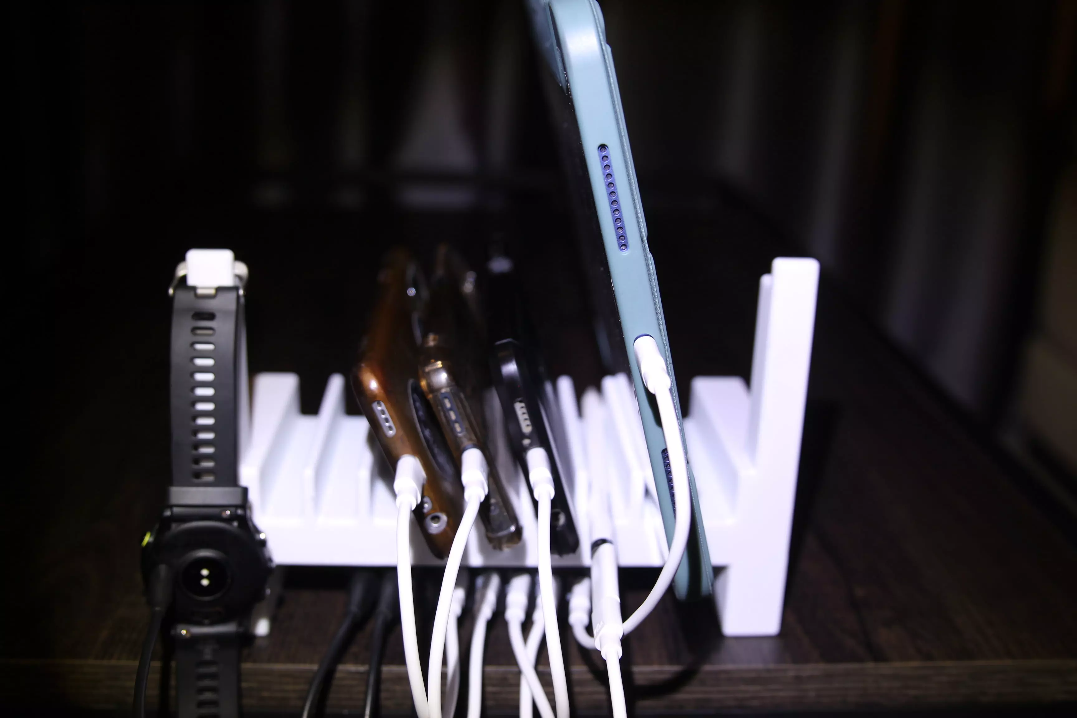 Multi-charging station for phones tablets and watches 3D print model
