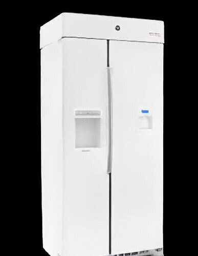 Low Poly White Fridge Free low-poly 3D model