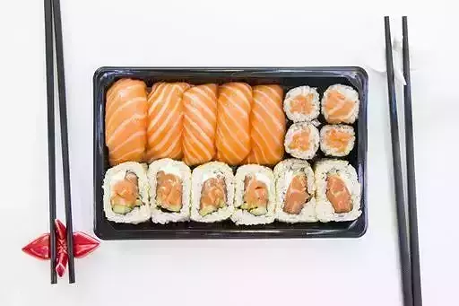 Realistic Sushi Platter