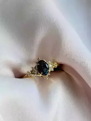 Alexandrite ring gold design