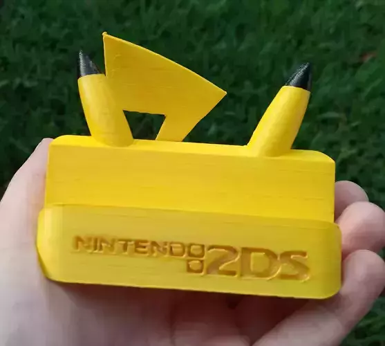 Nintendo 2DS Pikachu Stand
