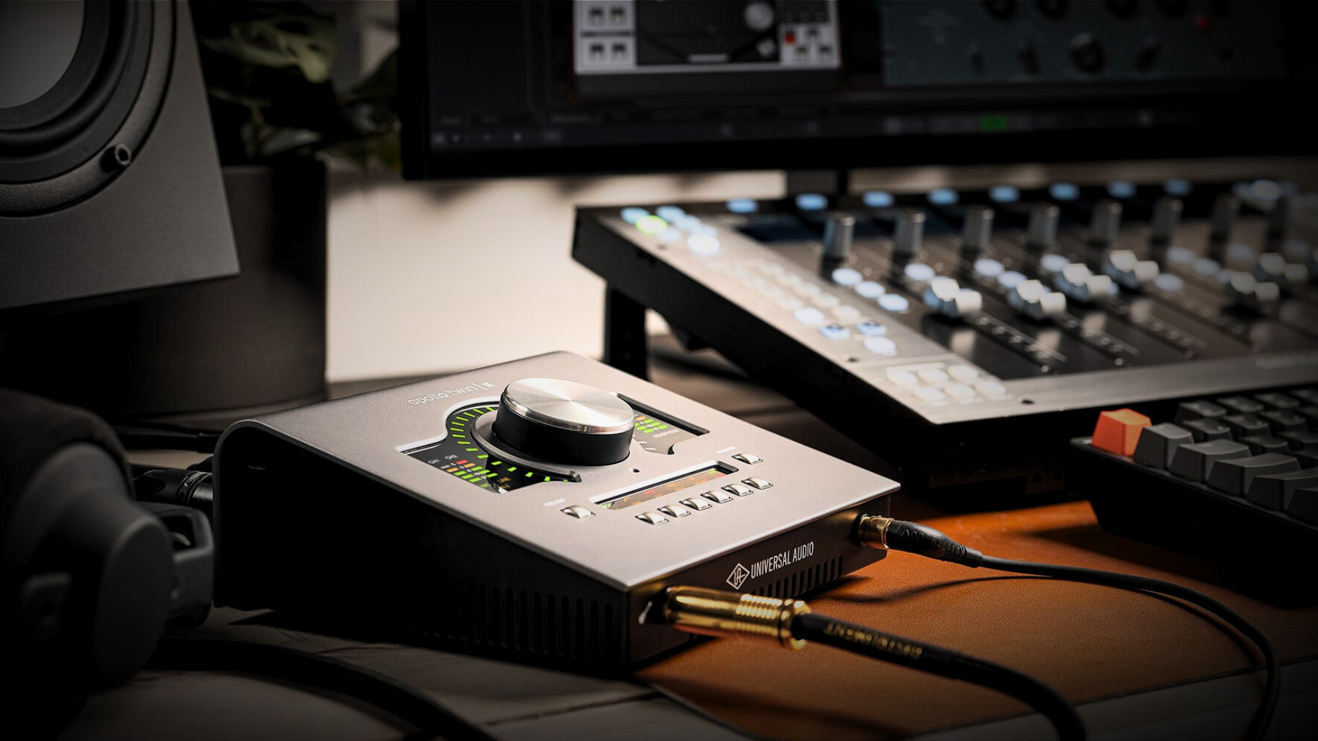 Apollo Twin X 3D model_2