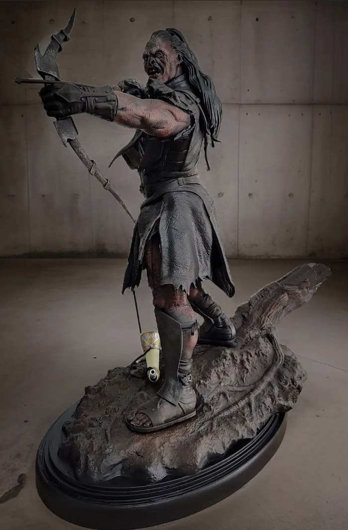 LURTZ URUK HAI LORD OF THE RINGS w ARROW BOWS AND BOROMIR HORN 3D model_2