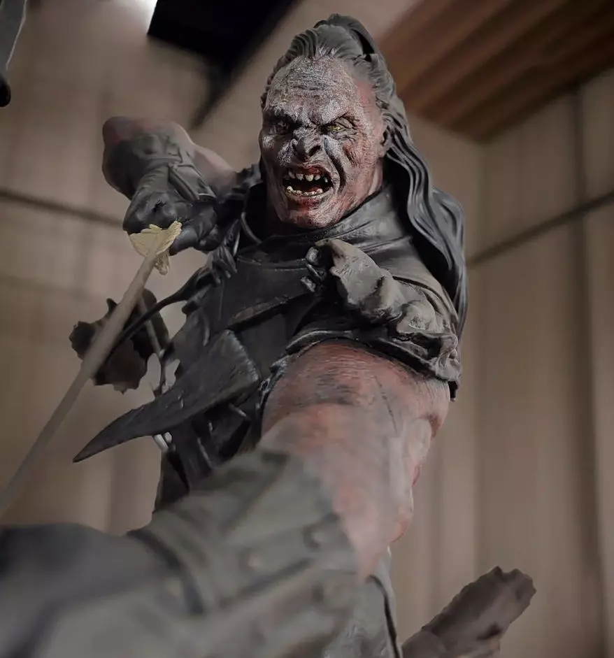 LURTZ URUK HAI LORD OF THE RINGS w ARROW BOWS AND BOROMIR HORN 3D model_0