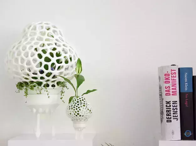 Big Space-Rocket with Pot  and Funnel