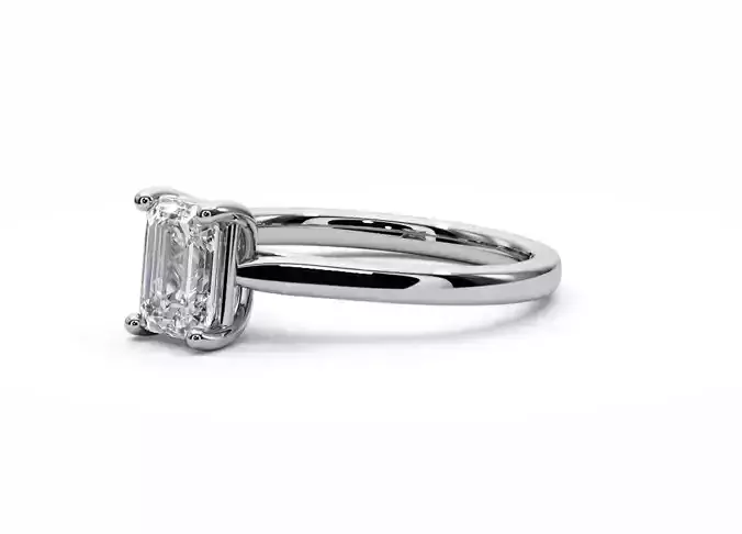 Engagement ring Emerald diamond