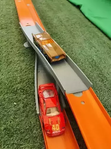 Hot Wheels Crossover Track