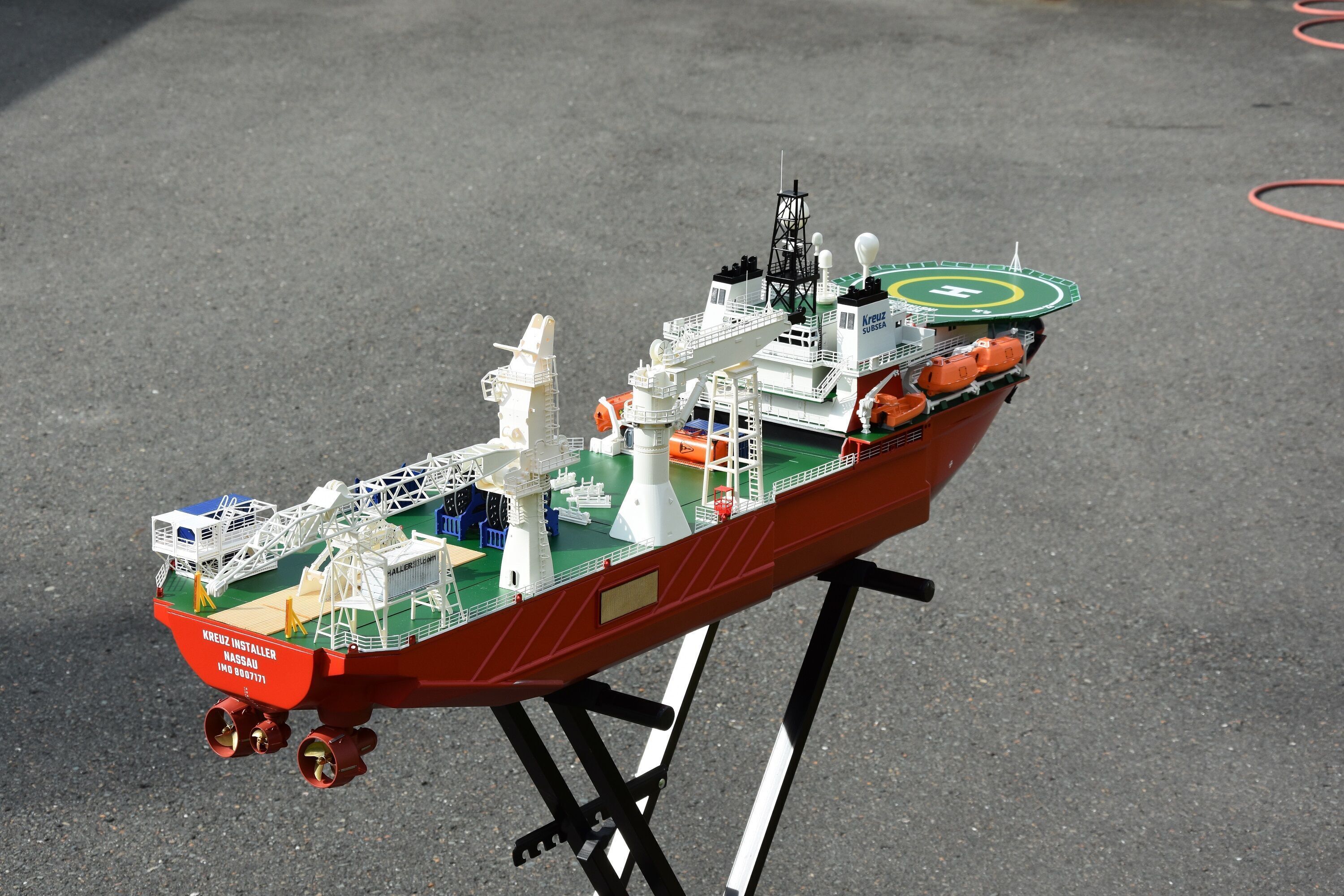 Kreuz Installer Modelship Schiffsmodell Vessel Offshore 3D print model_4
