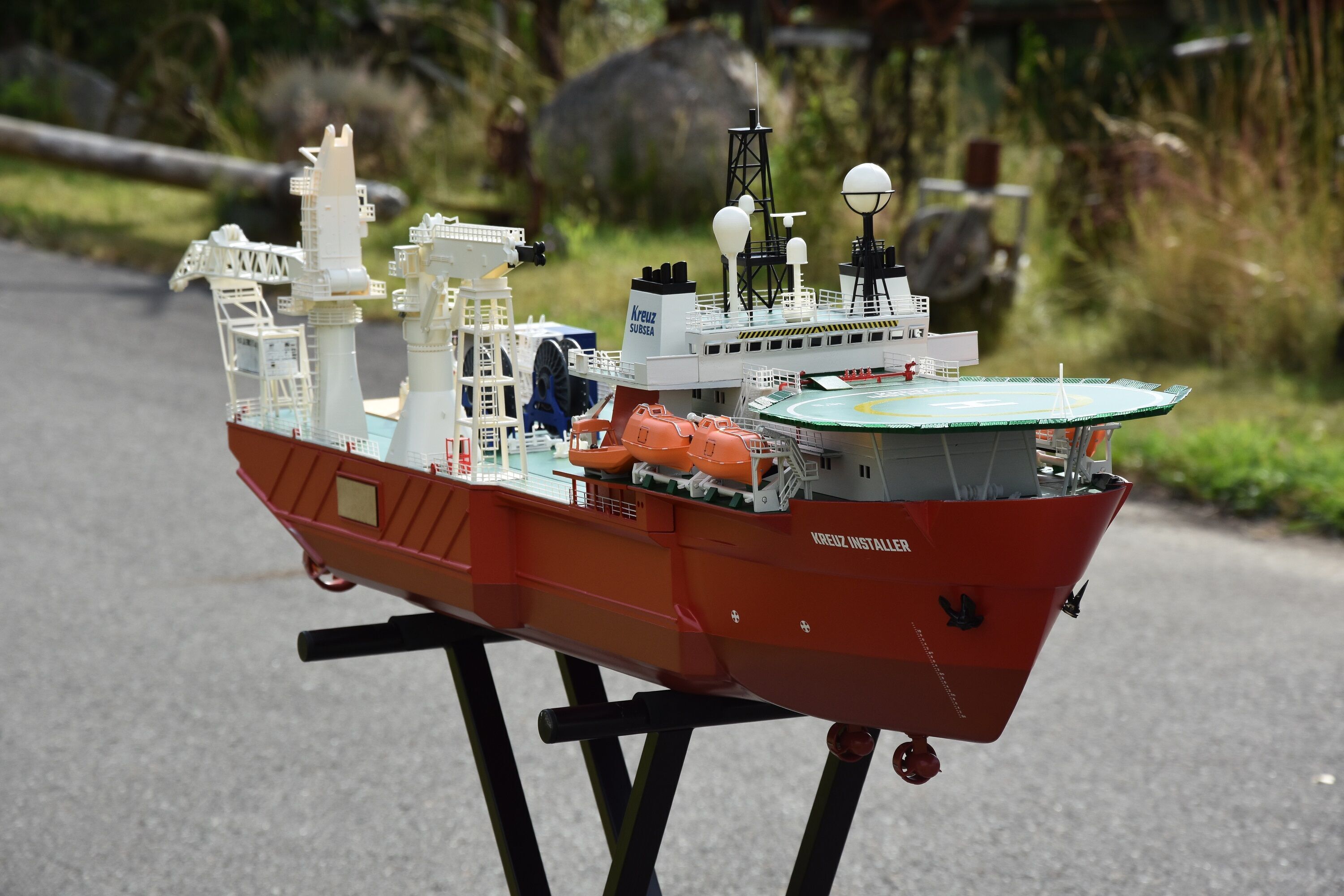 Kreuz Installer Modelship Schiffsmodell Vessel Offshore 3D print model_2