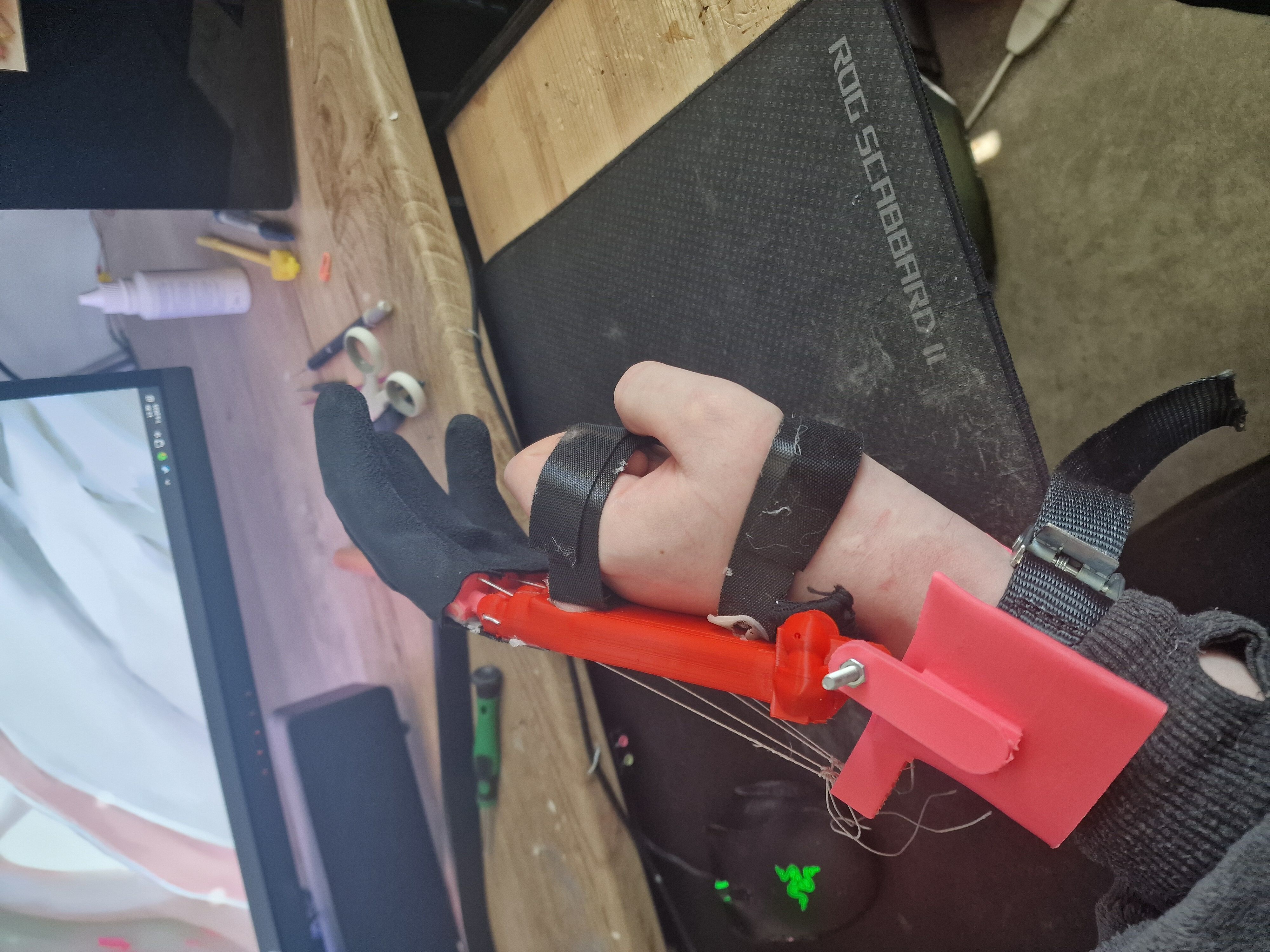 Wrist powered low cost prosthetic Free 3D print model_2