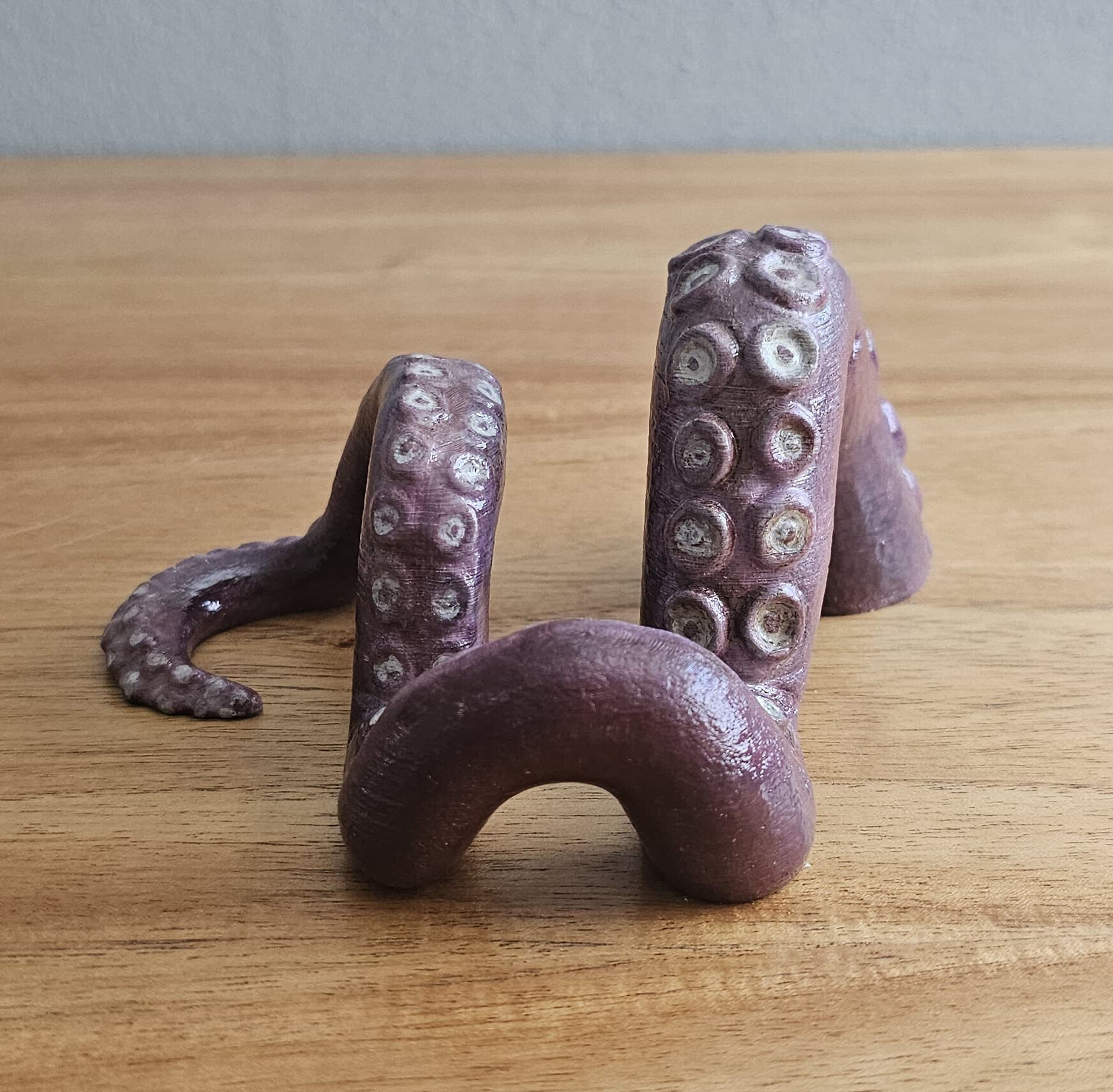 TENTACLE PHONE HOLDER Free 3D print model_1