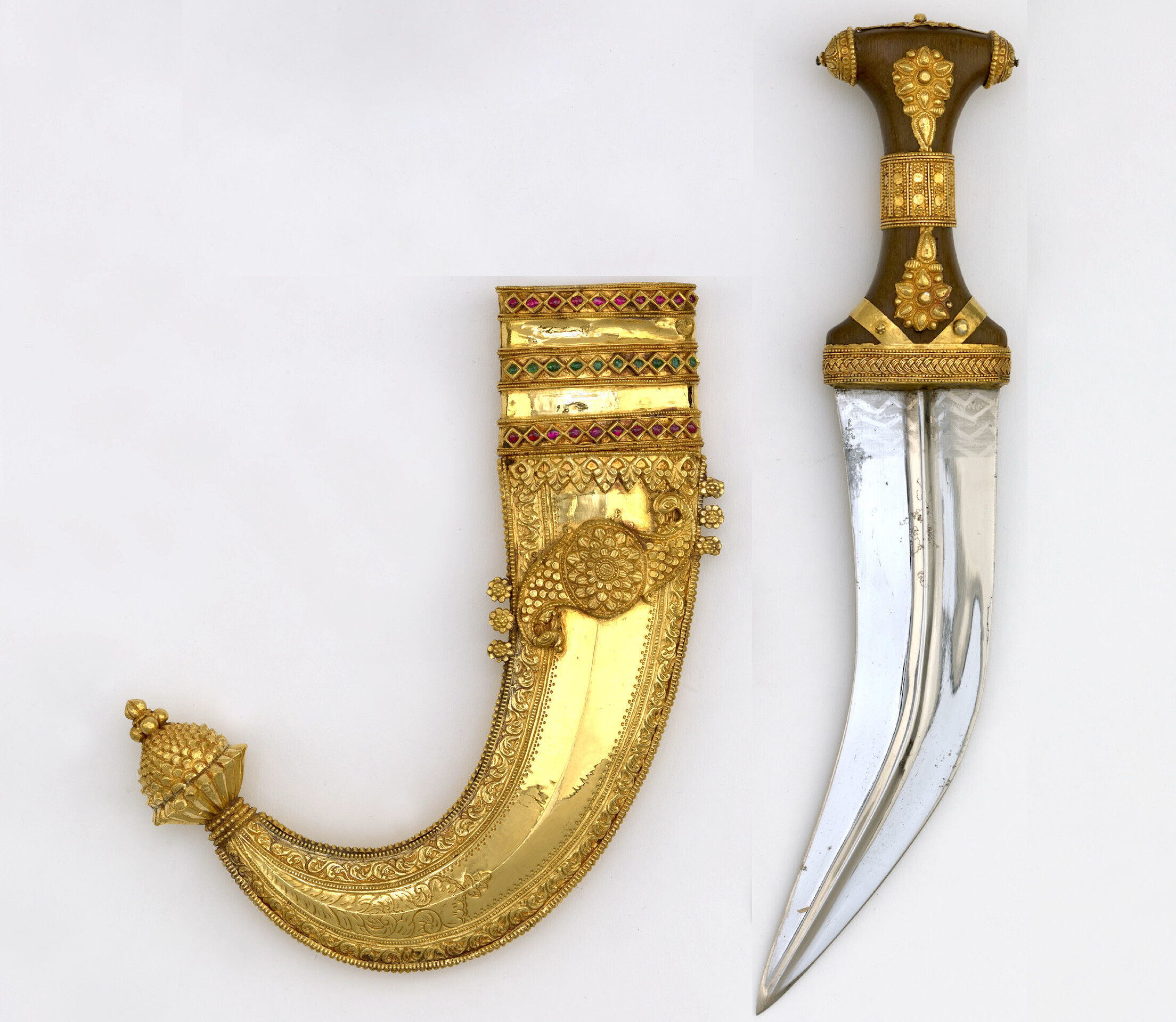 Regal Blades- A Curated Dagger Collection Low-poly 3D model_11