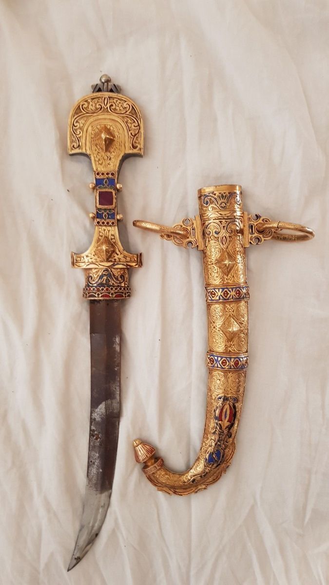 Regal Blades- A Curated Dagger Collection Low-poly 3D model_7