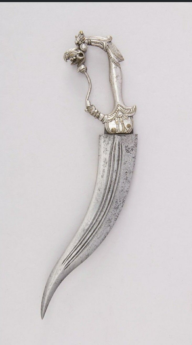 Regal Blades- A Curated Dagger Collection Low-poly 3D model_4