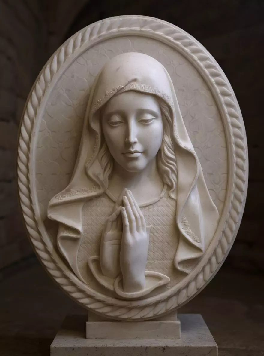 Virgin Mary Praying detailed 3D print model_0