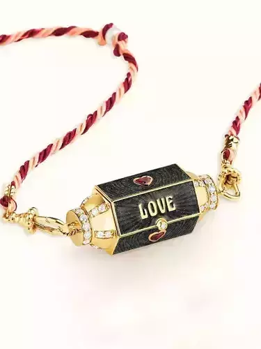 Love is Blind Box Locket