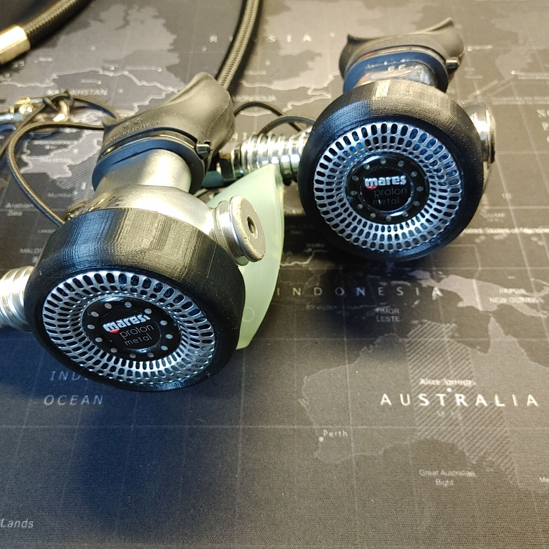 SCUBA - ACC - MARES PROTON BUMPER COVER AND ACC 3D print model_3