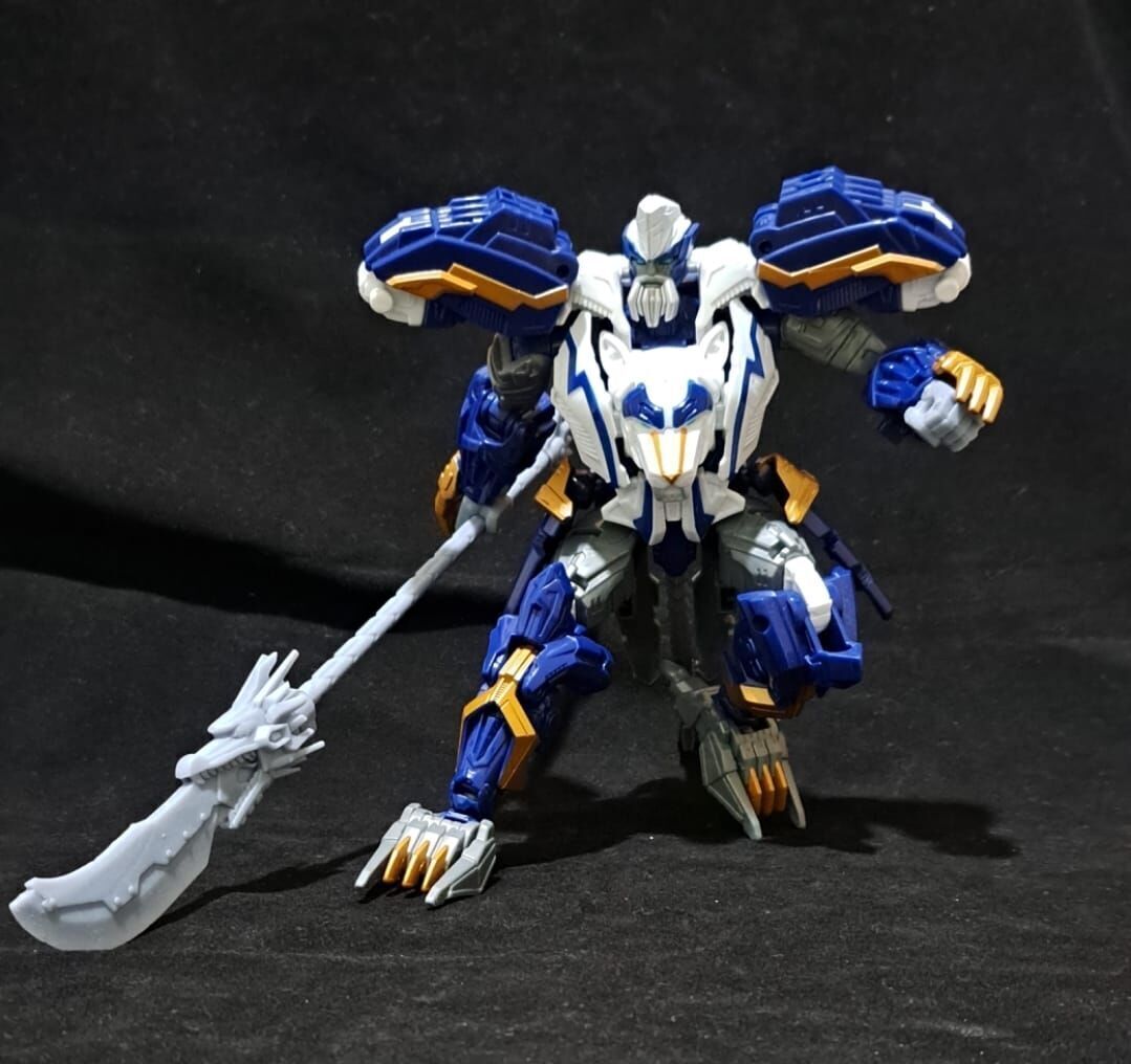 Transformers Thundertron Dragon Crescent Blade 3D print model_17