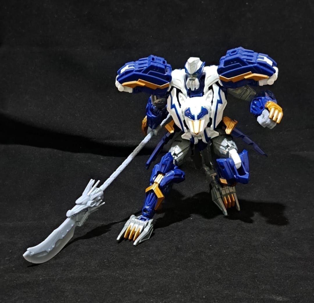 Transformers Thundertron Dragon Crescent Blade 3D print model_16