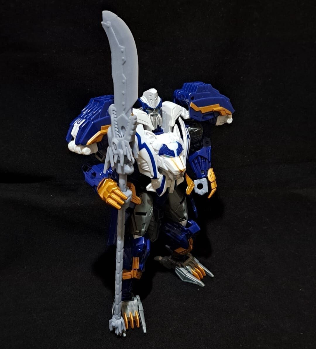 Transformers Thundertron Dragon Crescent Blade 3D print model_9