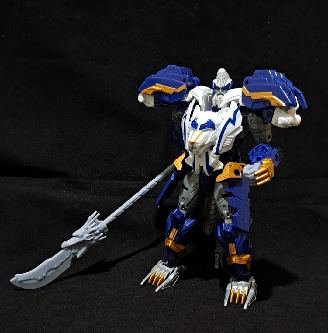 Transformers Thundertron Dragon Crescent Blade 3D print model_3