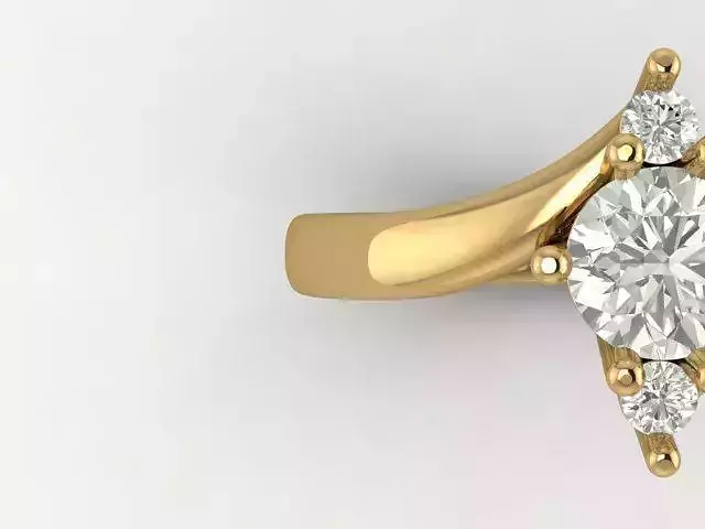 Elegant 18K Gold Ring with Center and Side Stones 