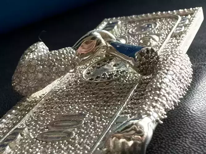 100 dollar bill money loo 